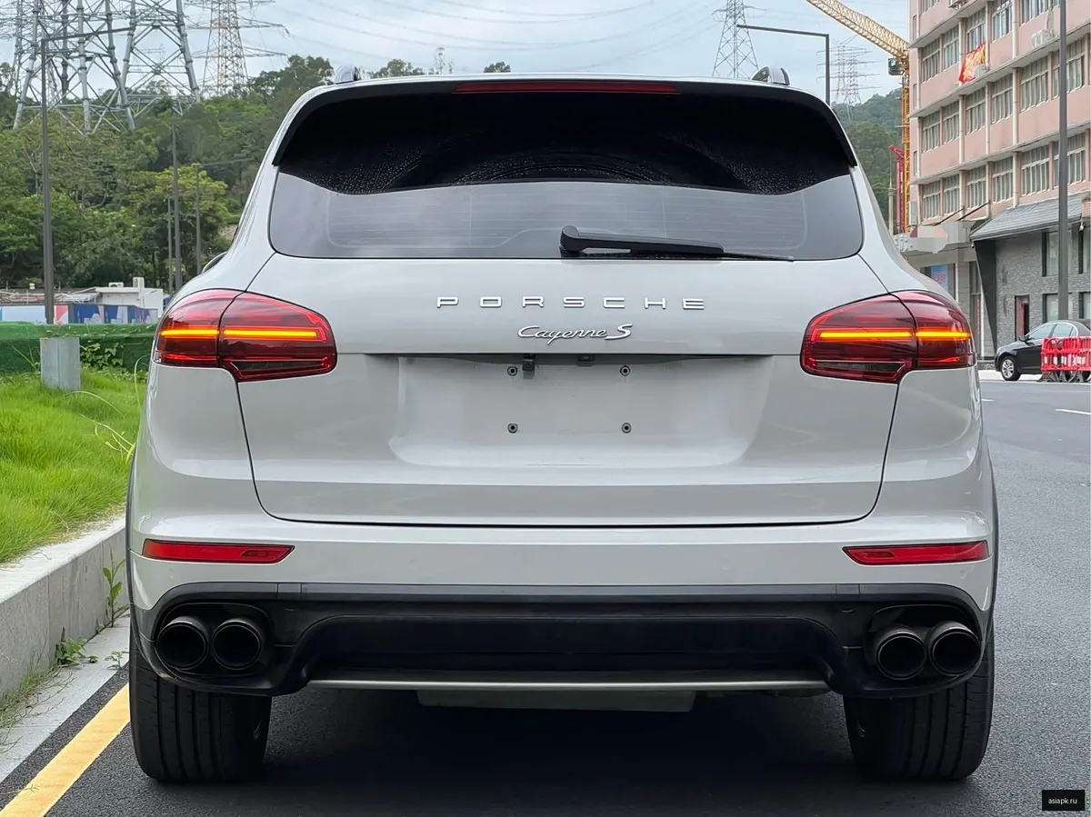 Porsche Cayenne 5