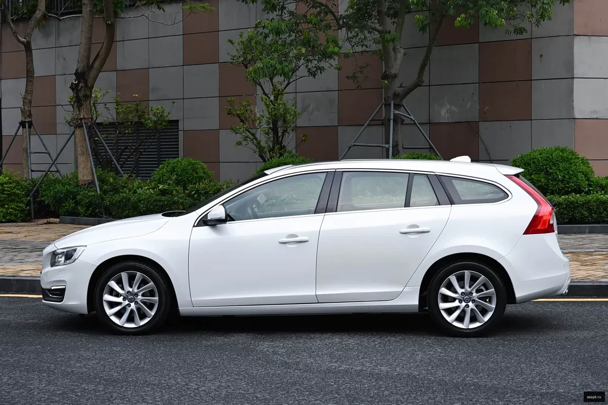 Volvo V60 2