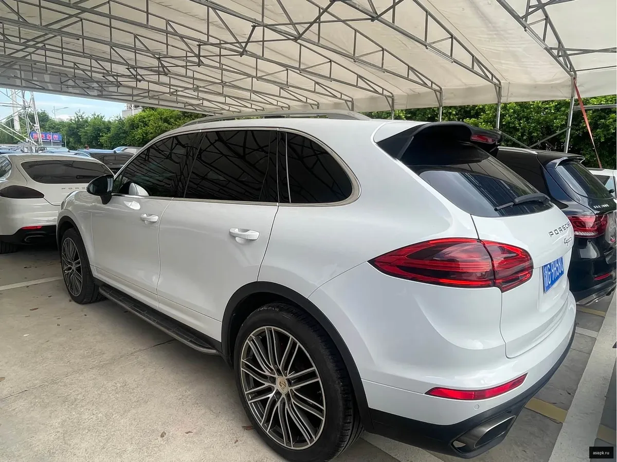 Porsche Cayenne 4