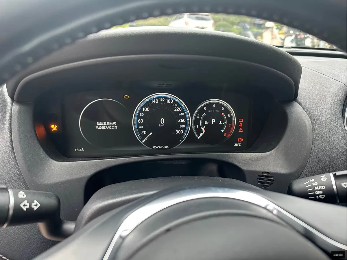 Jaguar F-Pace 6