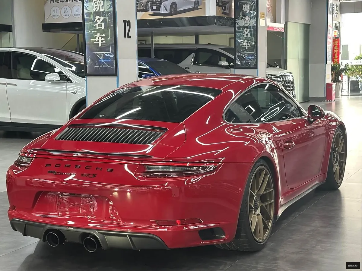 Porsche 911 4