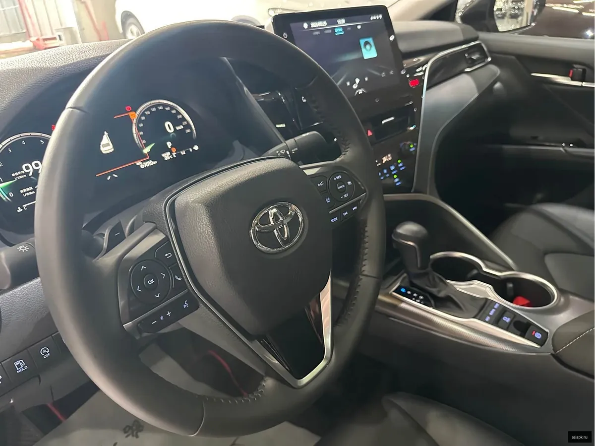 Toyota Camry 5