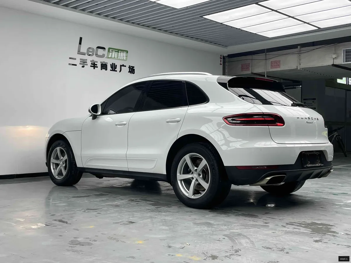 Porsche Macan 6