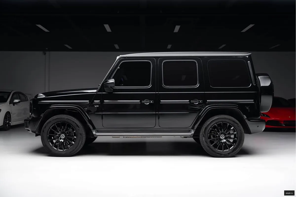 Mercedes-Benz G-Class 5