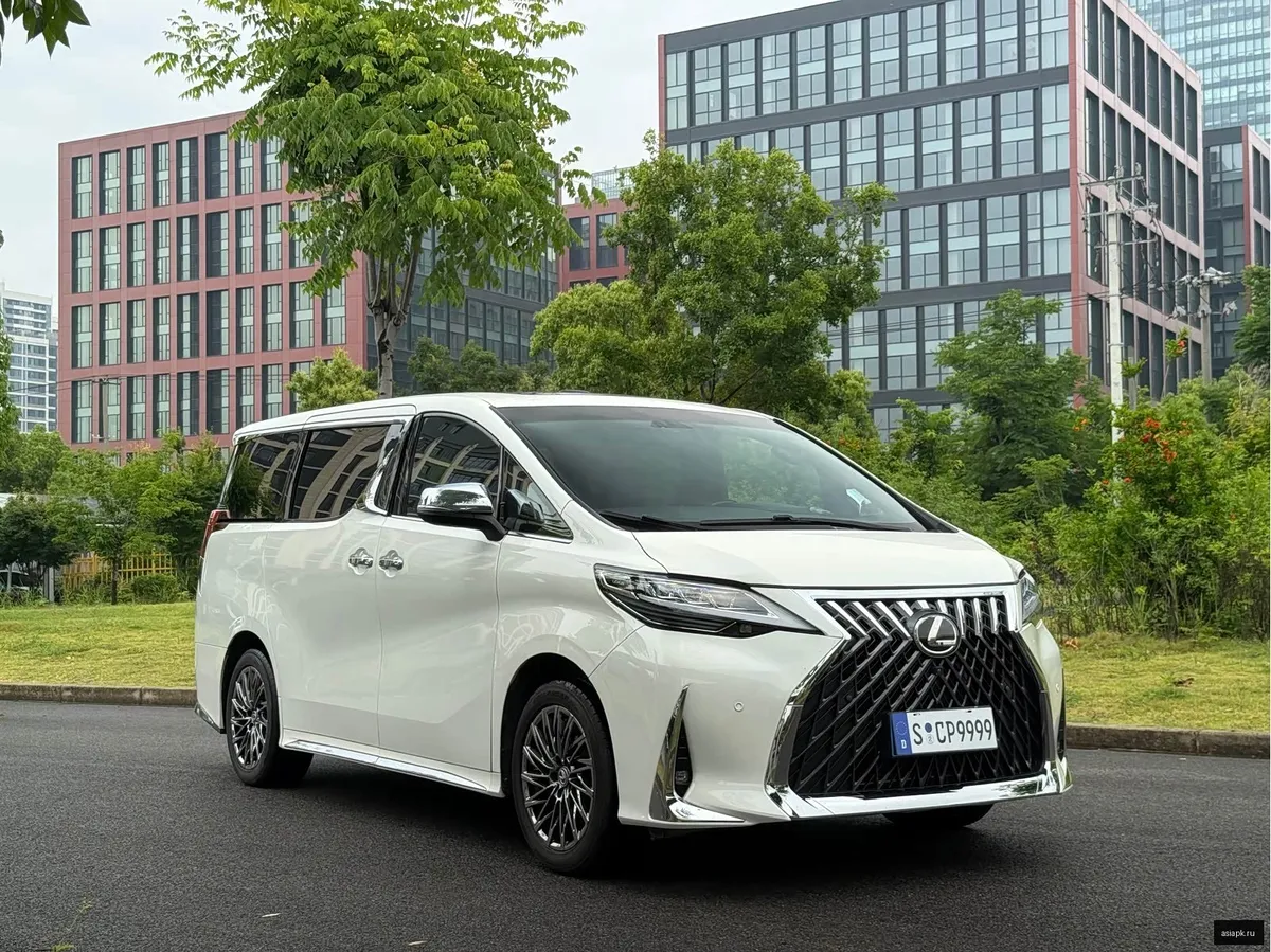Toyota Alphard 3
