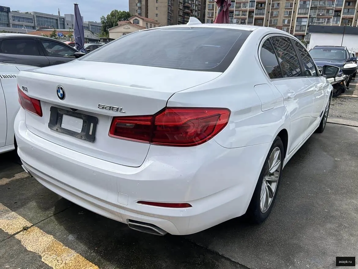 BMW 5-Series 6
