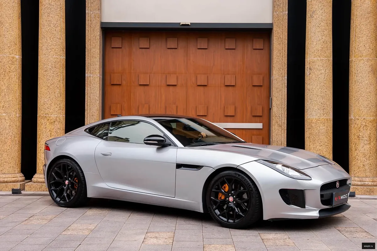 Jaguar F-Type 2