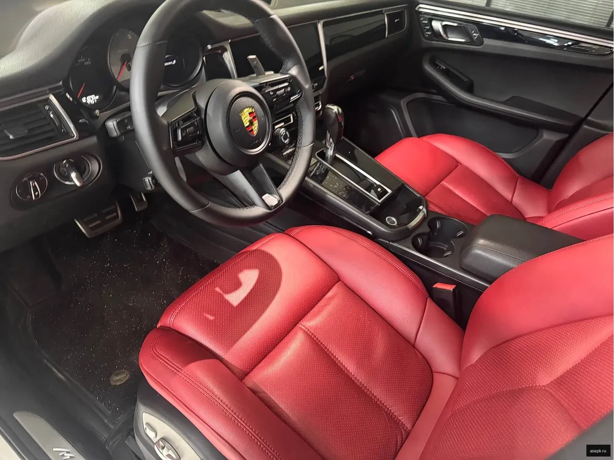 Porsche Macan 2