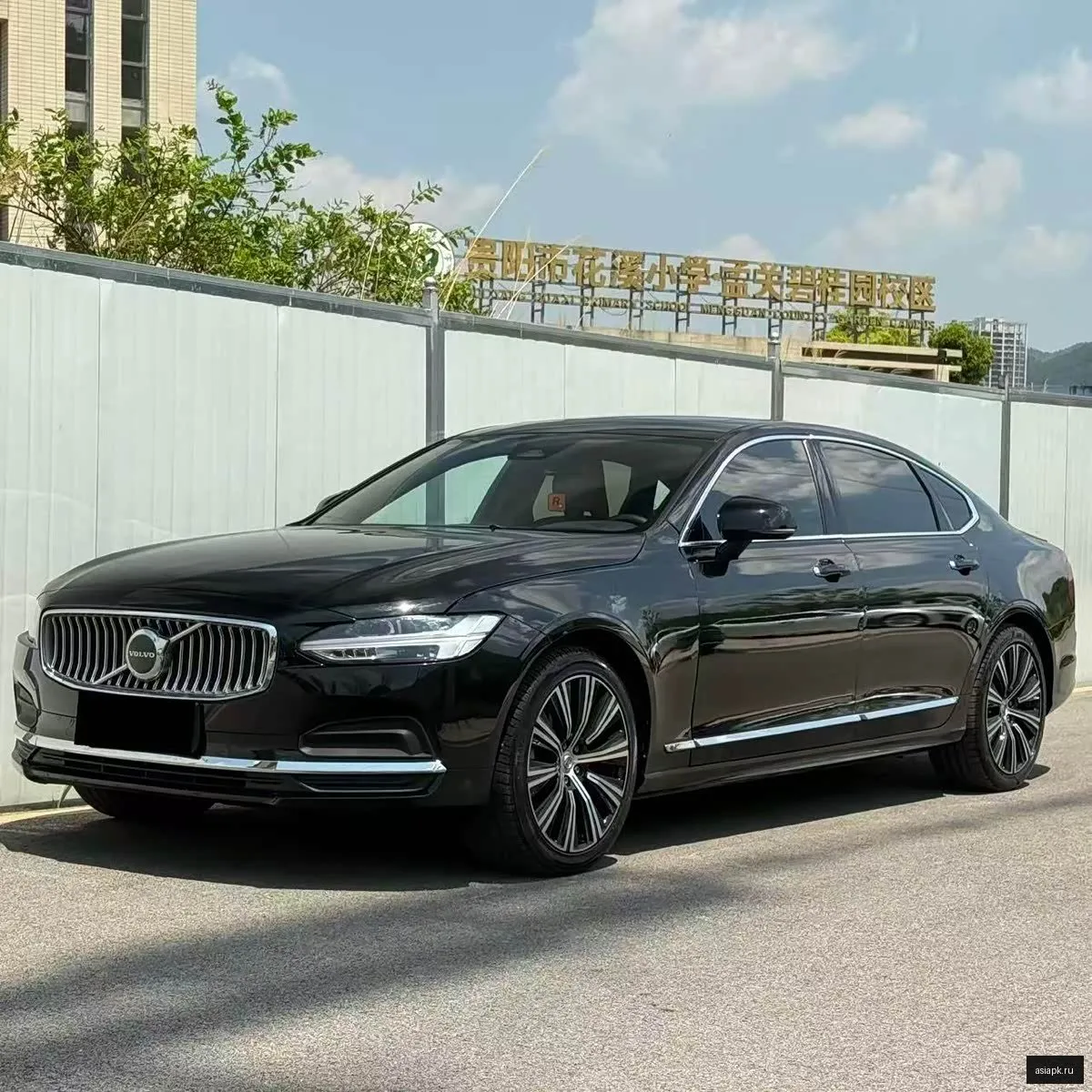 Volvo S90