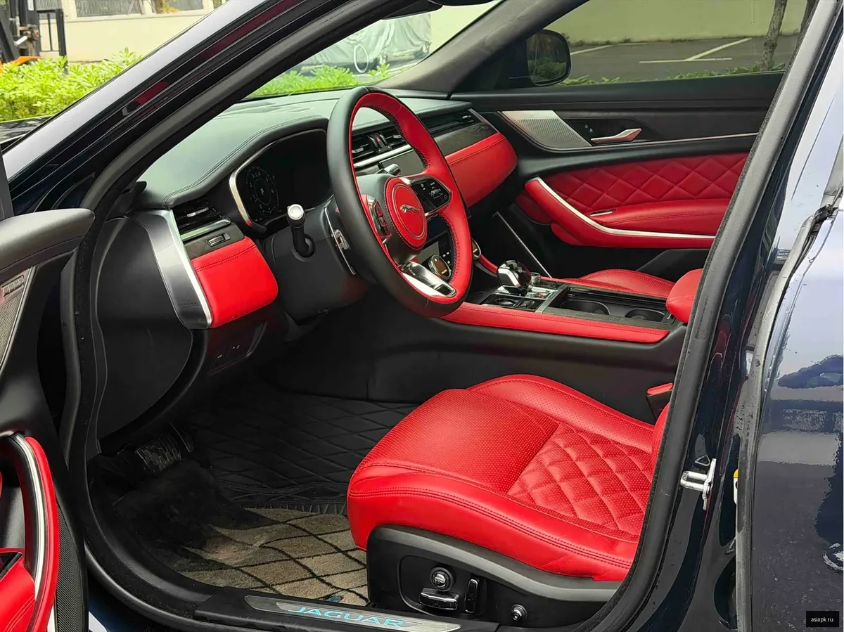 Jaguar XF 6