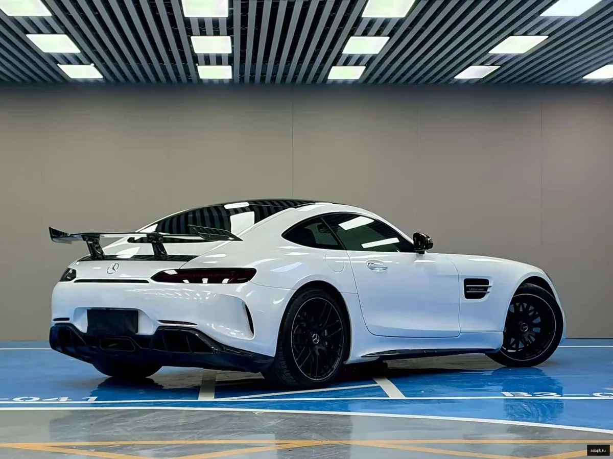 Mercedes-Benz AMG GT 5