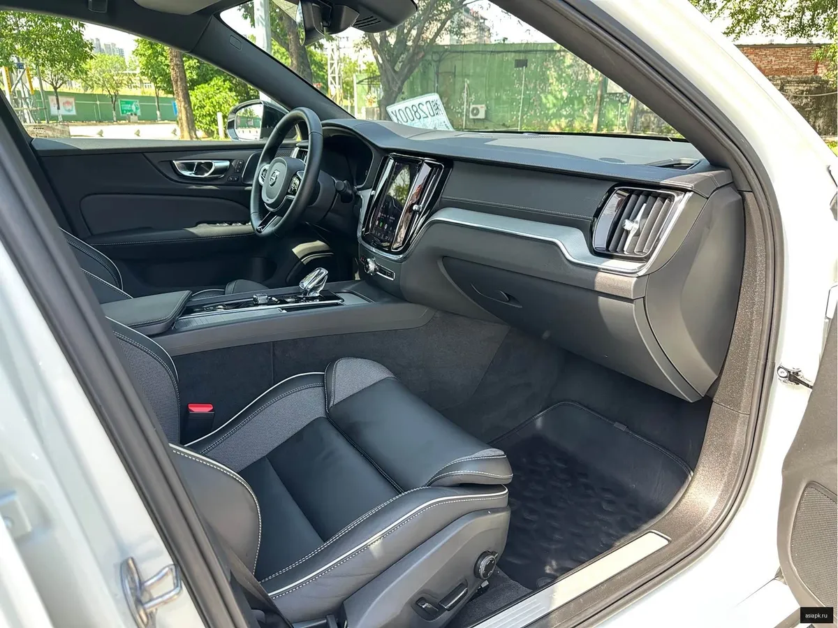 Volvo S60 4