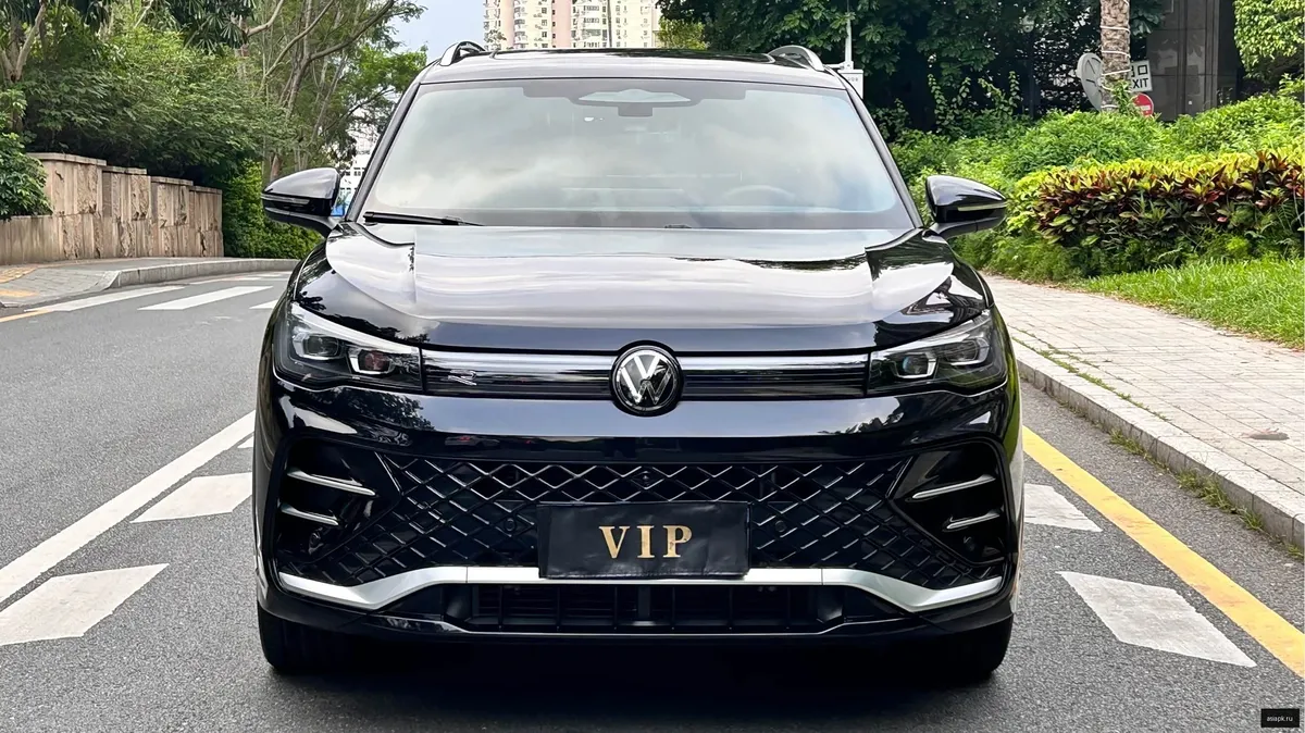Volkswagen Tiguan L 2