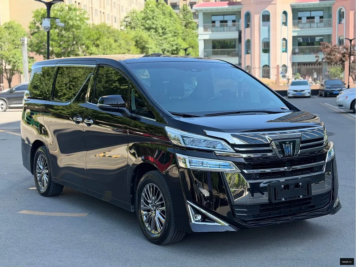 Toyota Vellfire 3