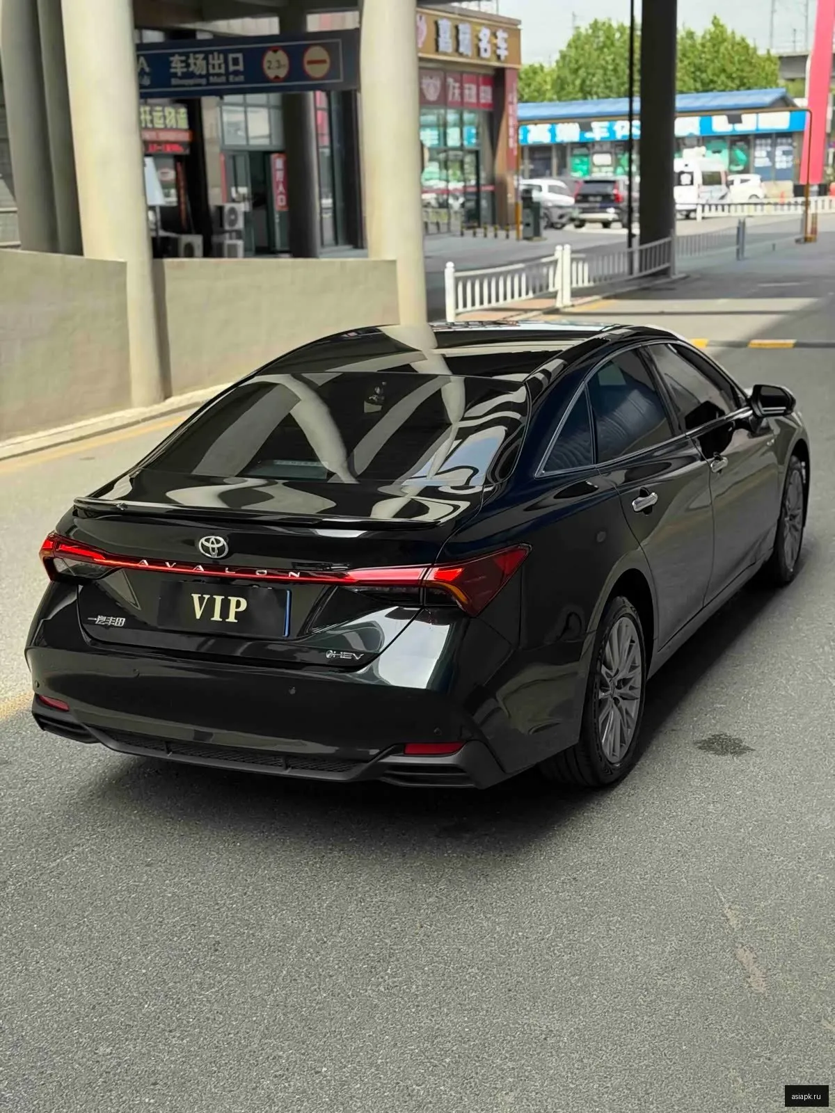Toyota Avalon 4