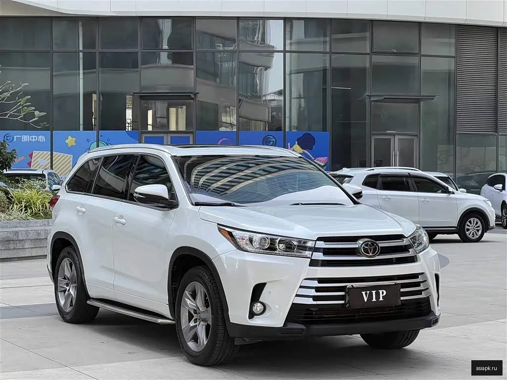 Toyota Highlander 3