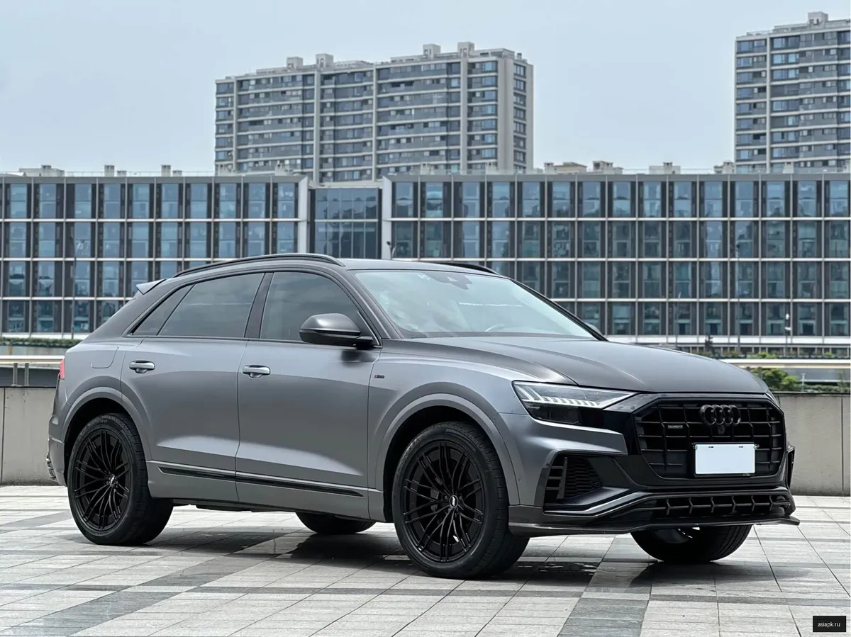 Audi Q8 3