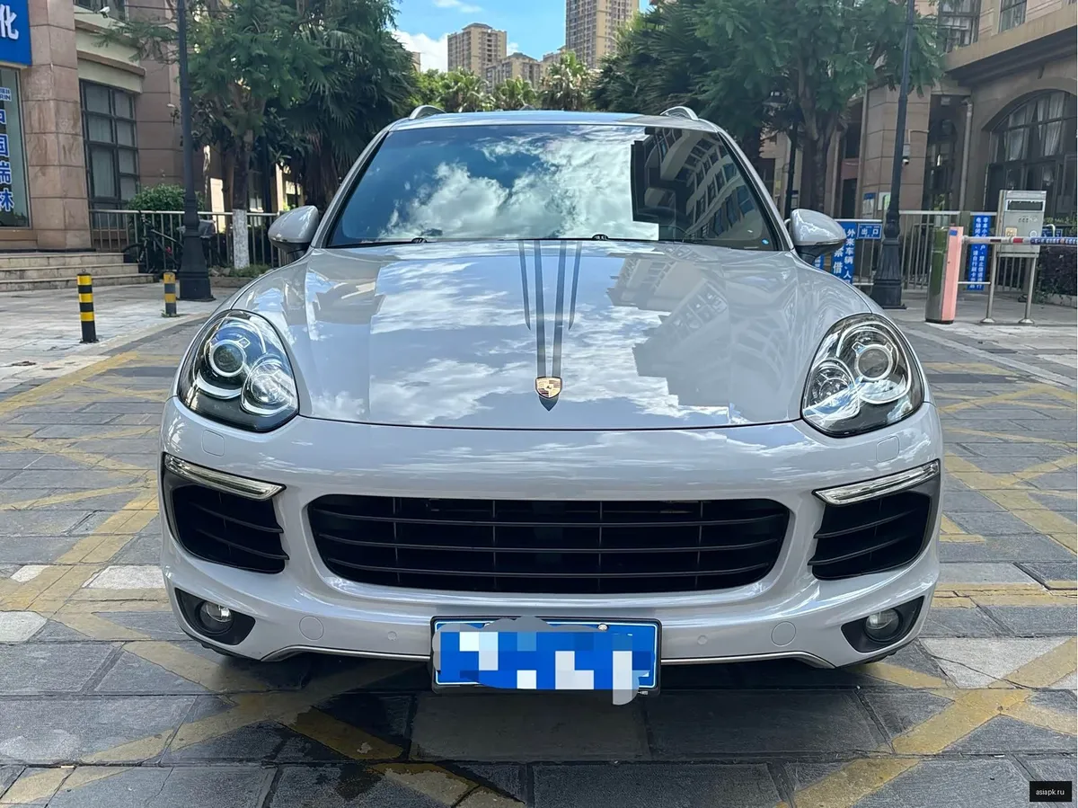 Porsche Cayenne 2