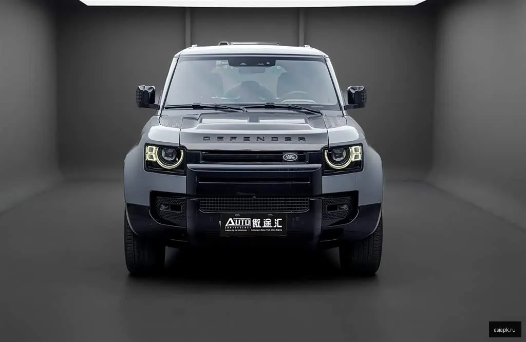 Land Rover Defender 2