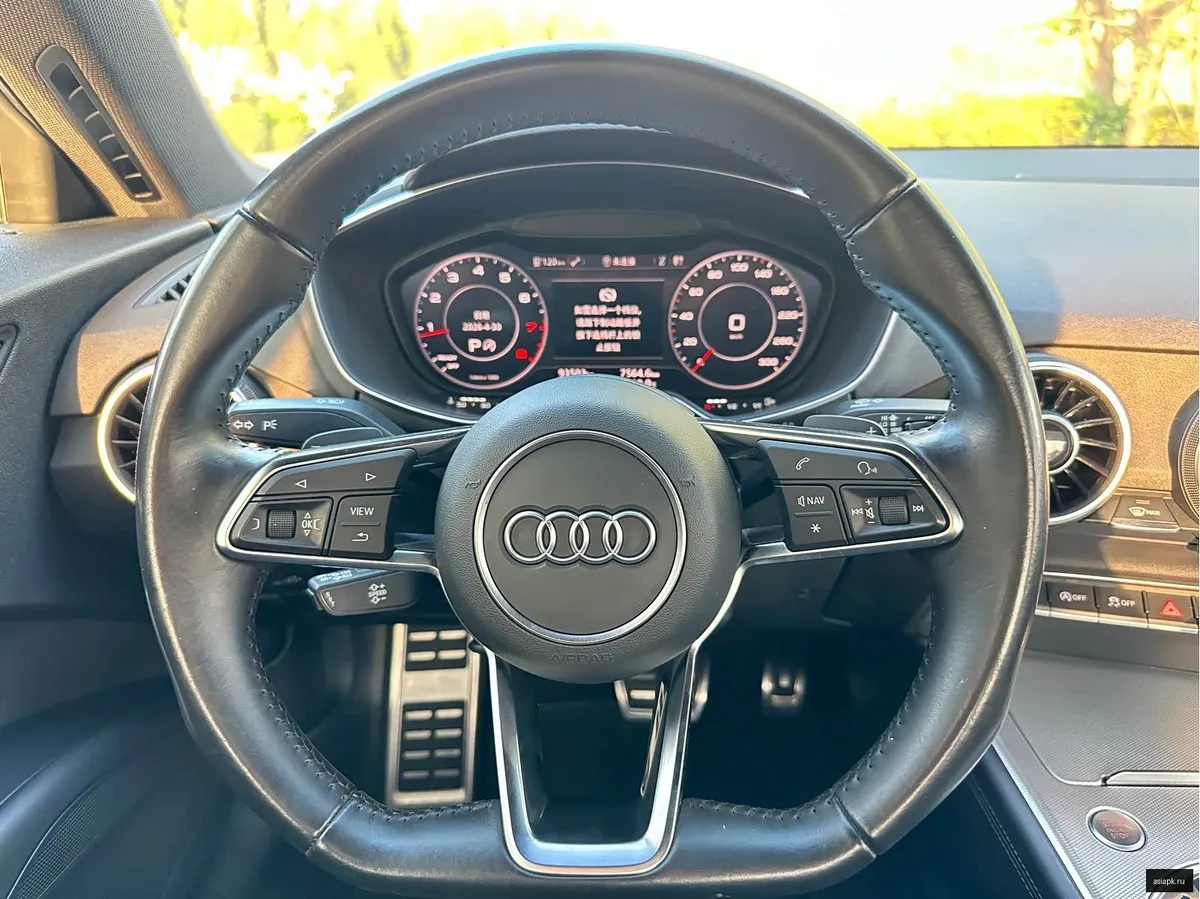 Audi TT 5