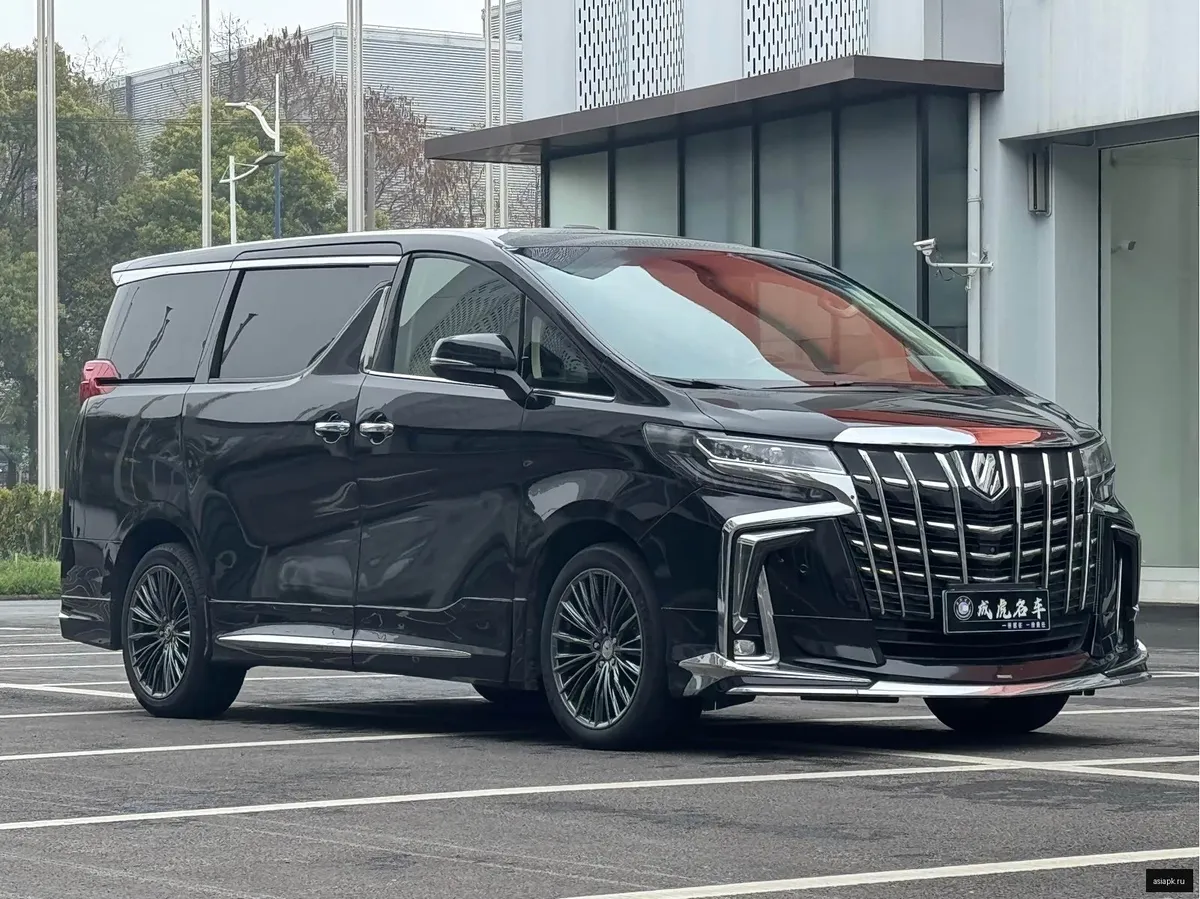 Toyota Alphard 3