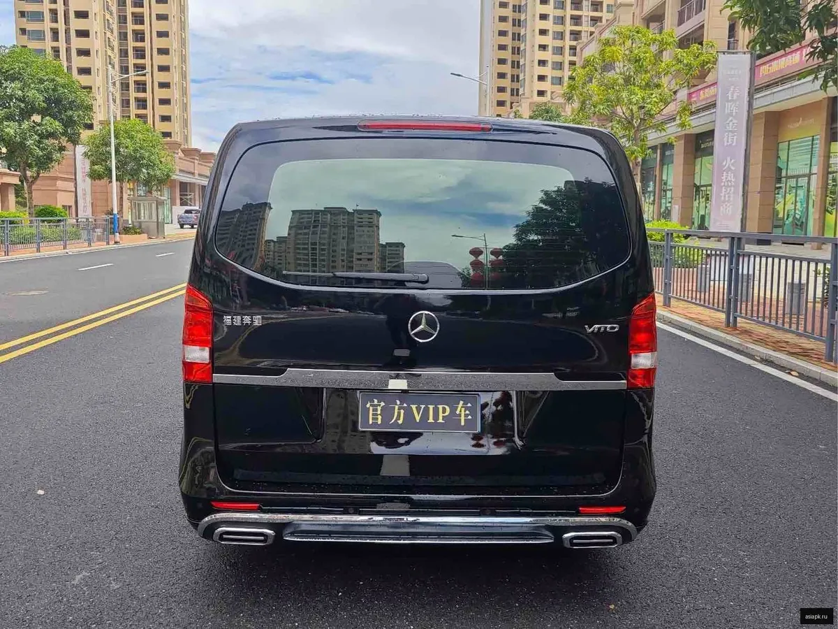 Mercedes-Benz Vito 5