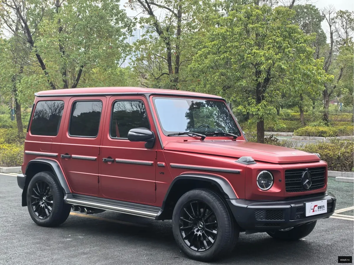 Mercedes-Benz G-Class 3