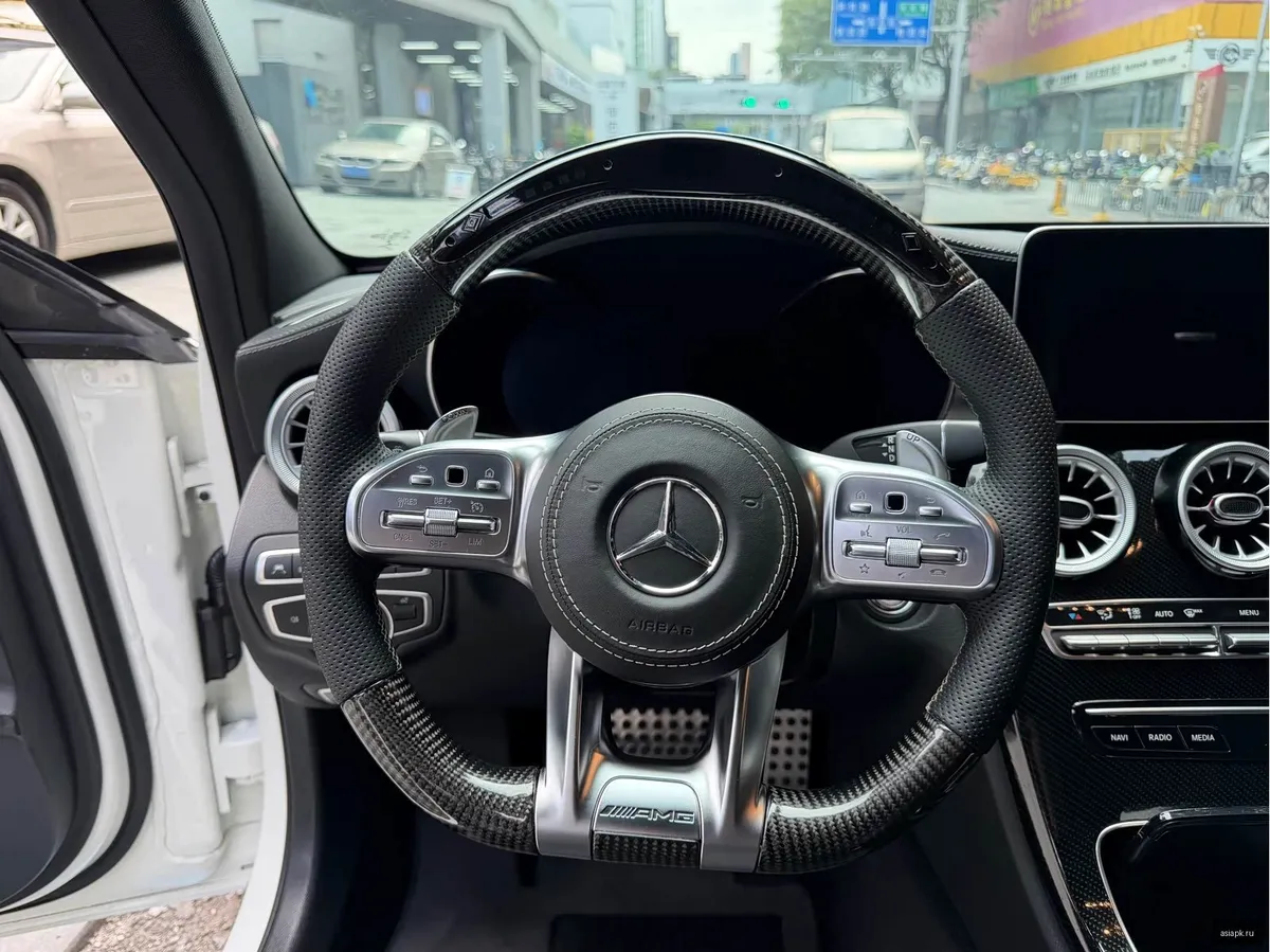 Mercedes-Benz C-Class 6