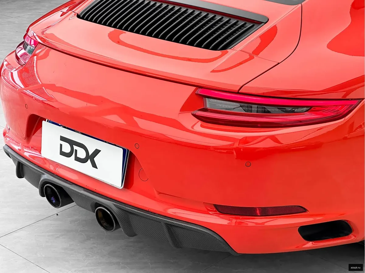 Porsche 911 6