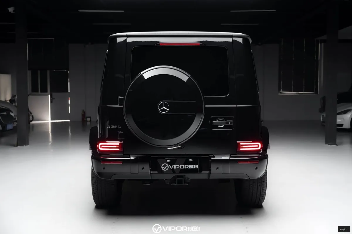 Mercedes-Benz G-Class 3