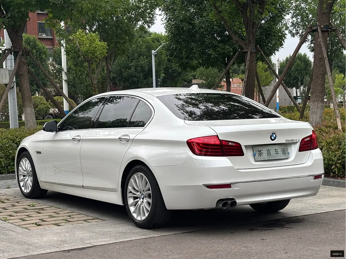 BMW 5-Series 6