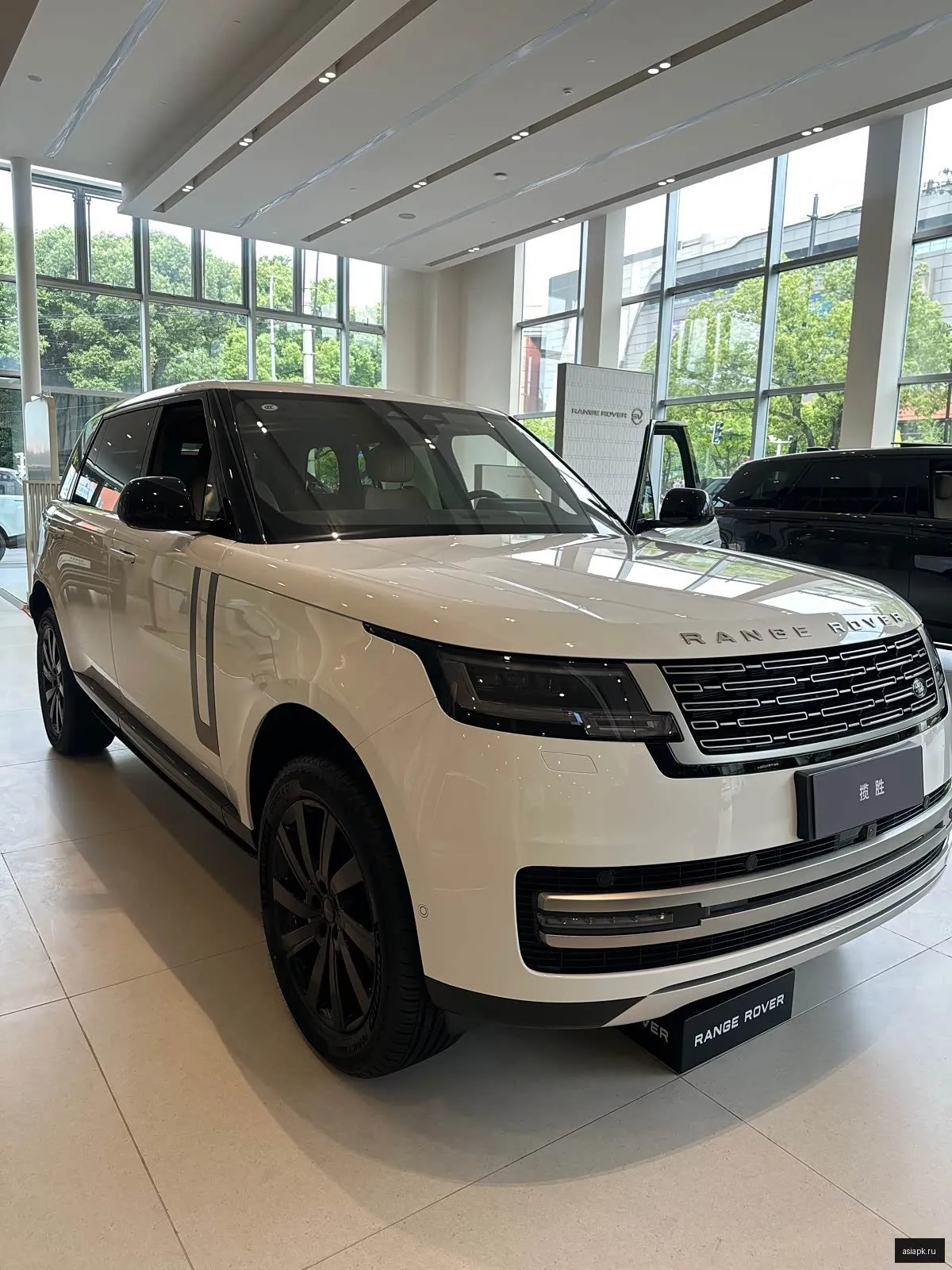 Land Rover Range Rover 3