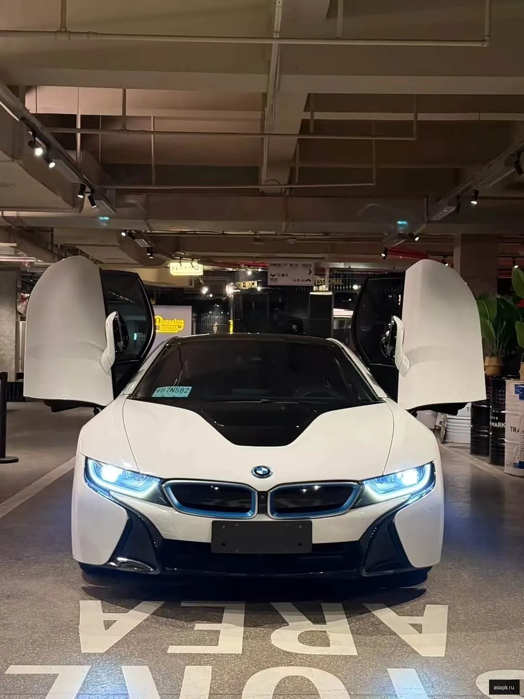 BMW i8 3