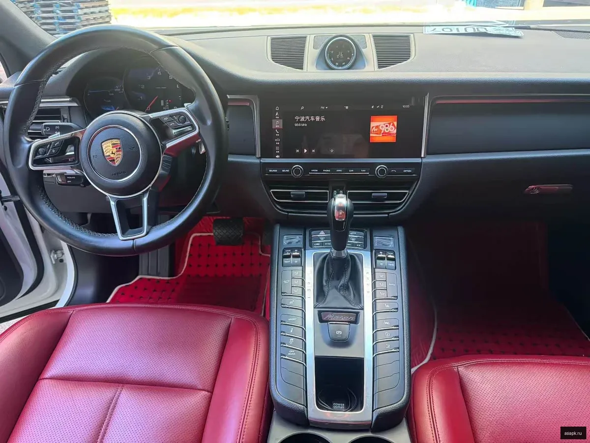 Porsche Macan 5