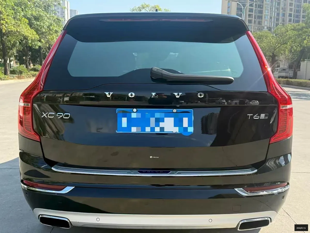 Volvo XC90 6