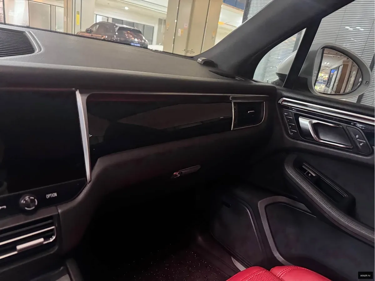 Porsche Macan 6