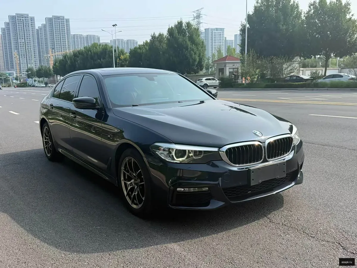 BMW 5-Series 3