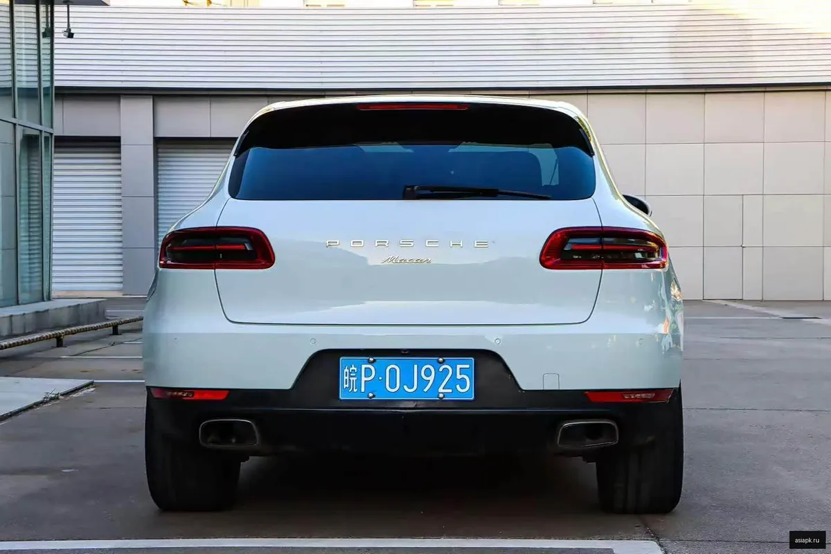 Porsche Macan 3