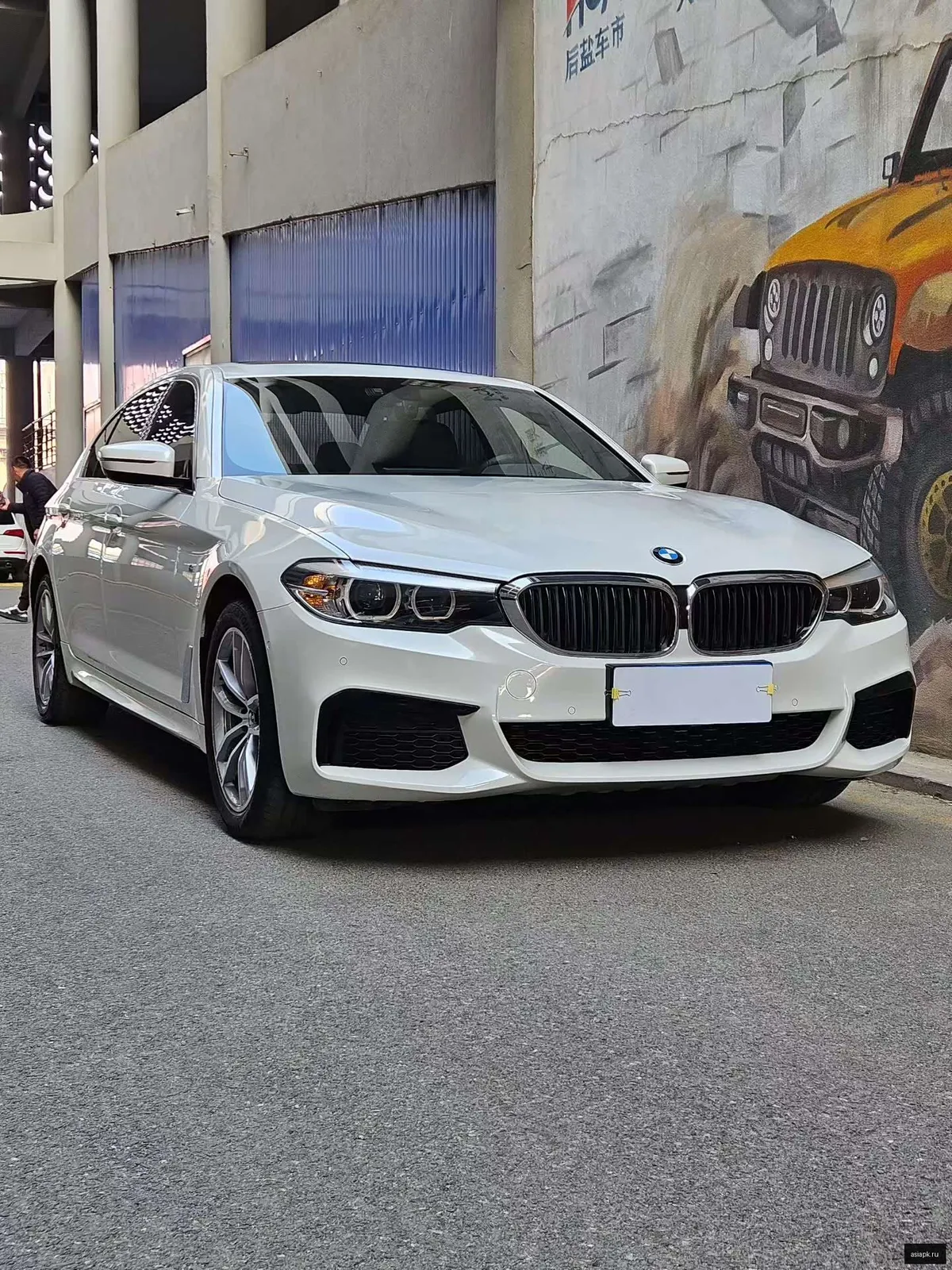 BMW 5-Series 2