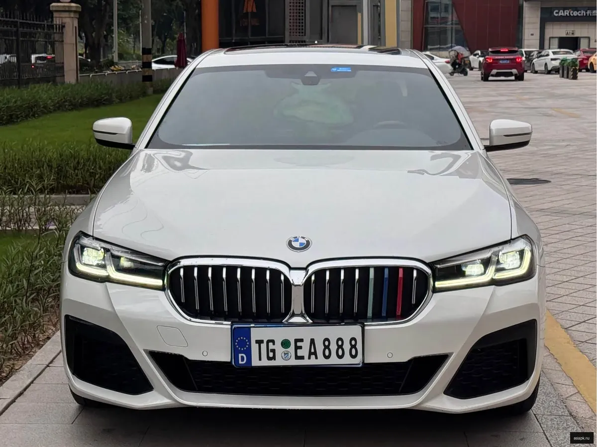 BMW 5-Series 2