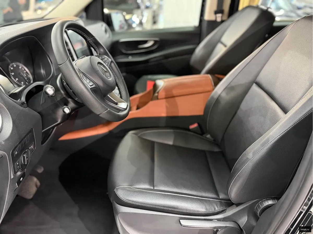 Mercedes-Benz Vito 4