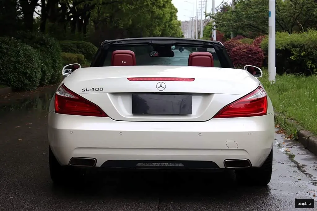 Mercedes-Benz SL-Class 6