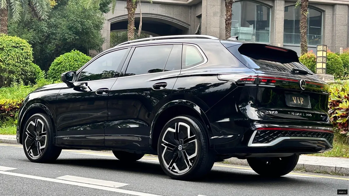 Volkswagen Tiguan L 5