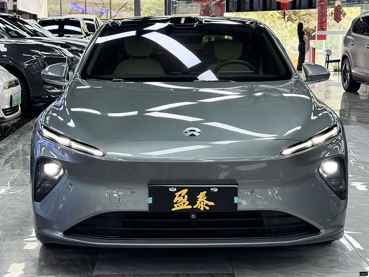 nio ET7 2