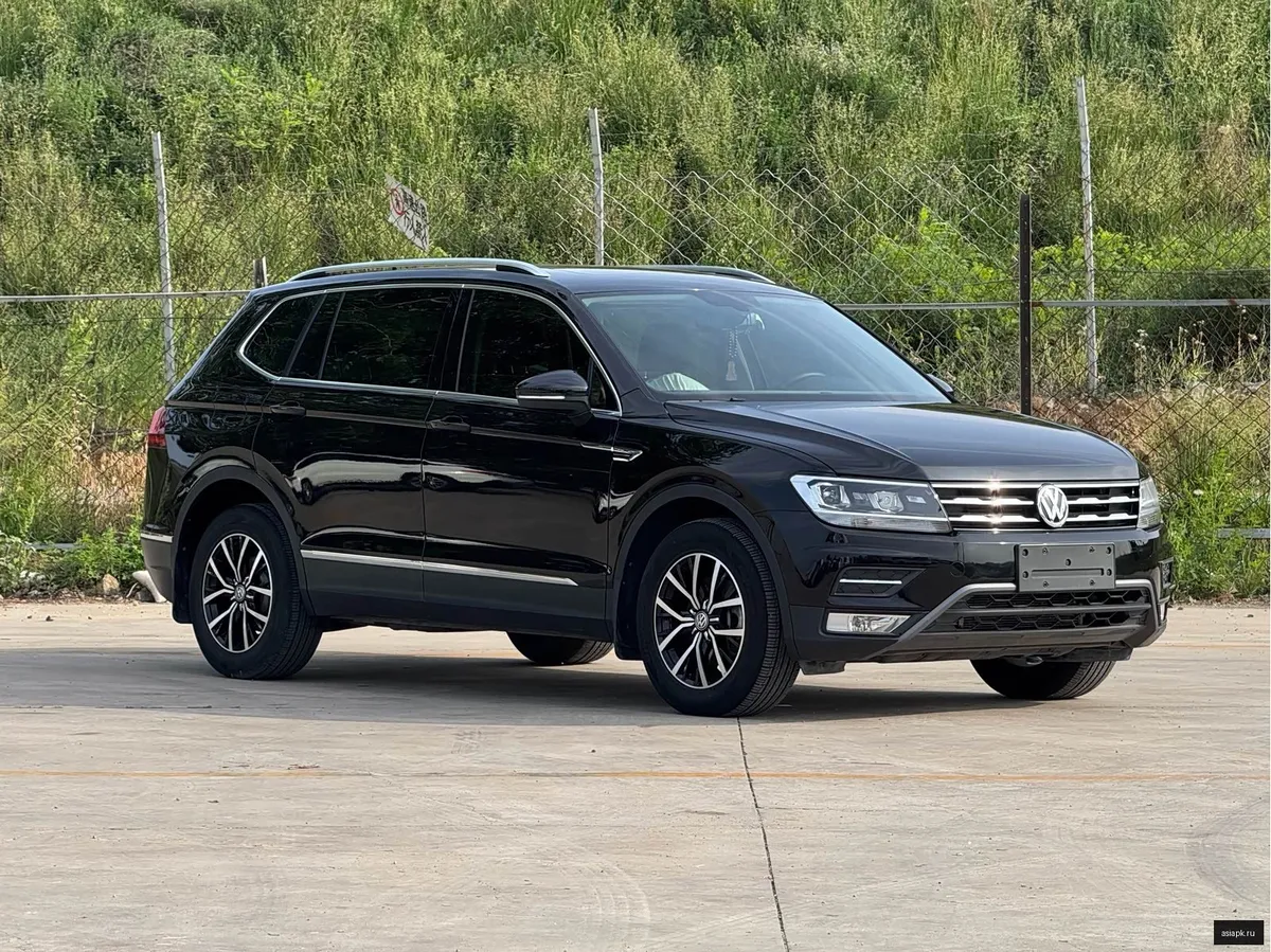 Volkswagen Tiguan L 6