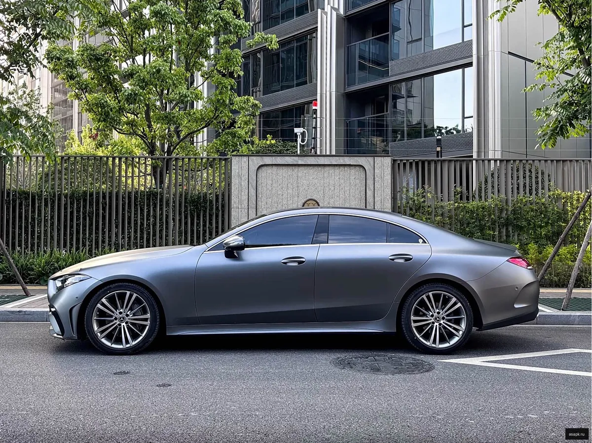 Mercedes-Benz CLS-Class 3