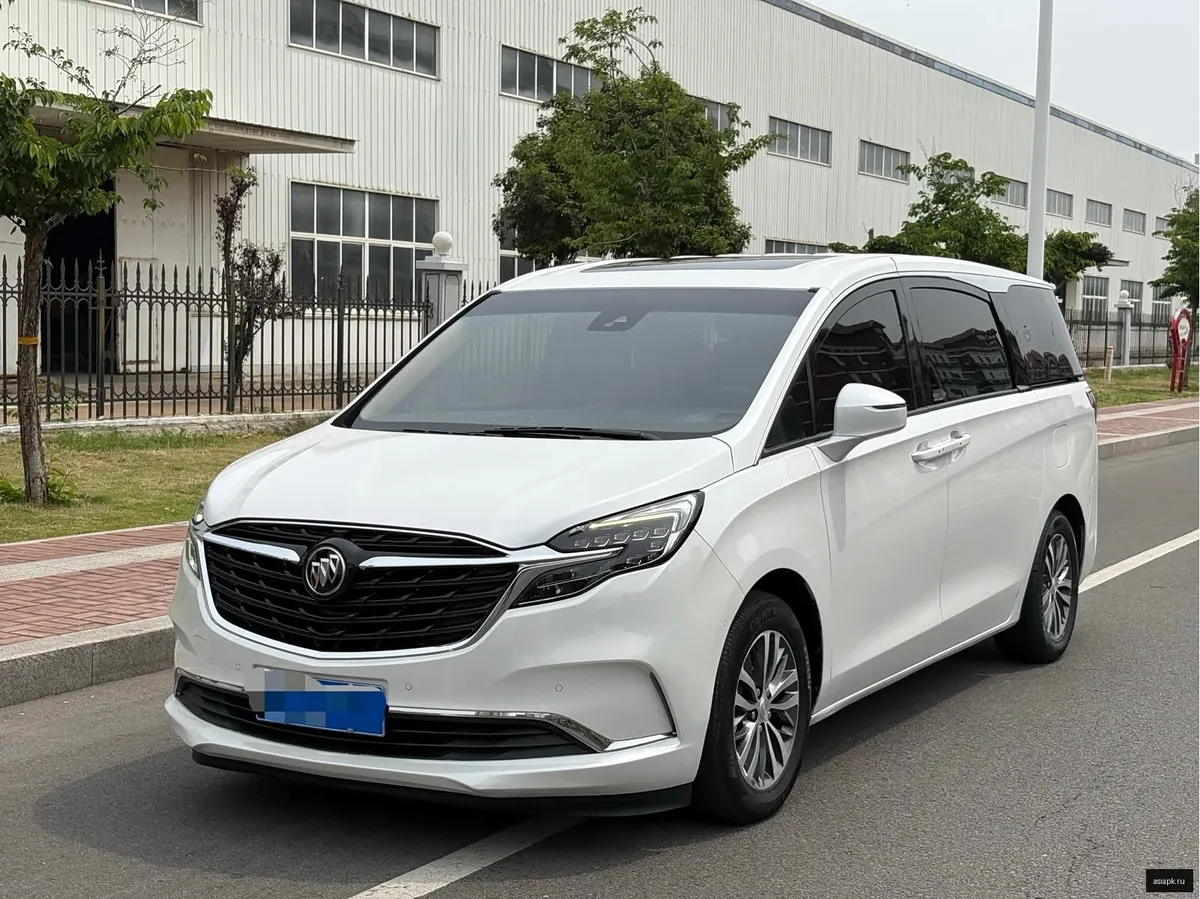 Buick GL8 2