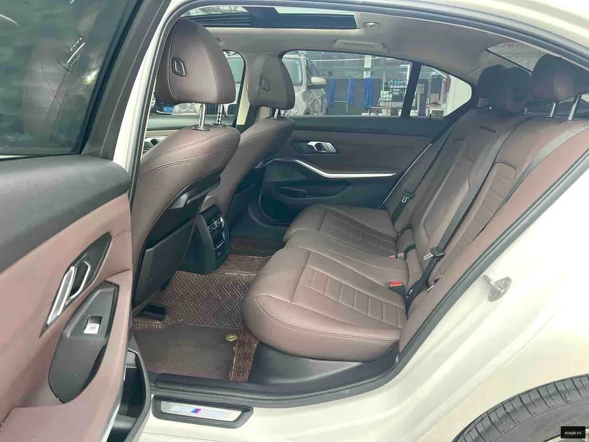 BMW 3-Series 5