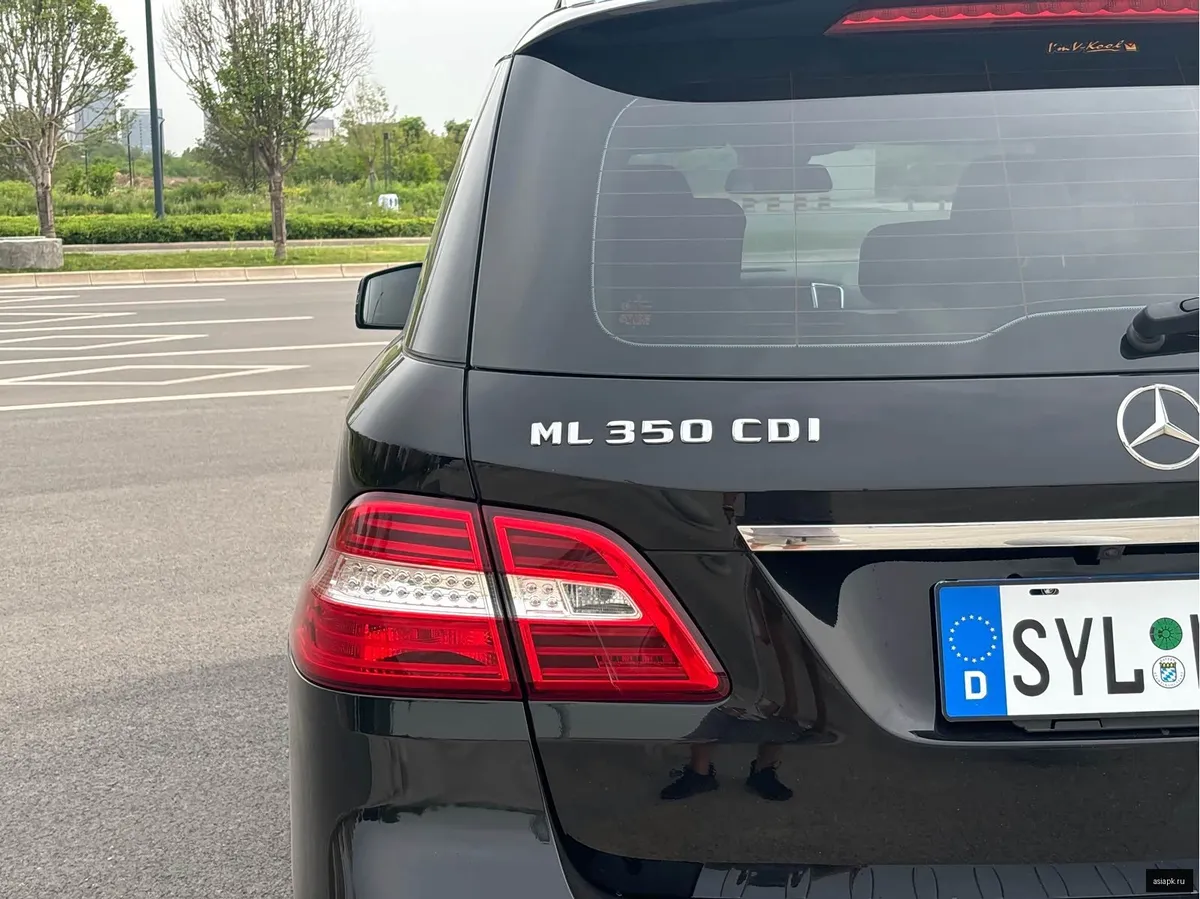 Mercedes-Benz M-Class 3