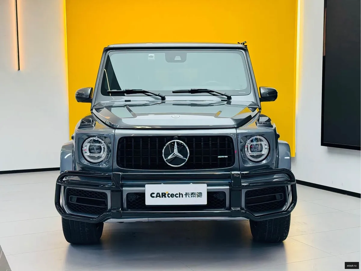 Mercedes-Benz G-Class 2